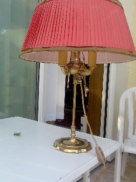 Lampe de type bouillotte