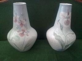 Paire de vases porcelaine - P. Bloch - Eichwald (Bohême)