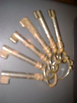 Lot 6 clefs creuses à coffrets
