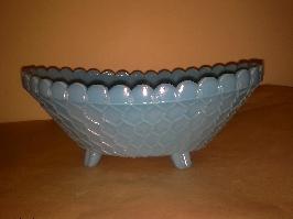 Jardinière en opaline bleue